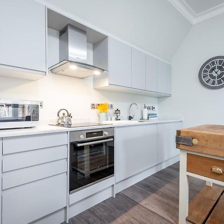 South Street Luxury Apartment * Central * Sleeps 4 St Andrews Esterno foto